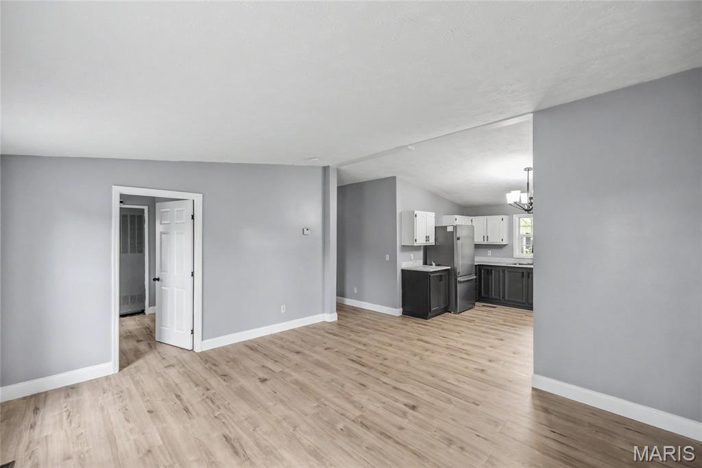 6 S Martin Street