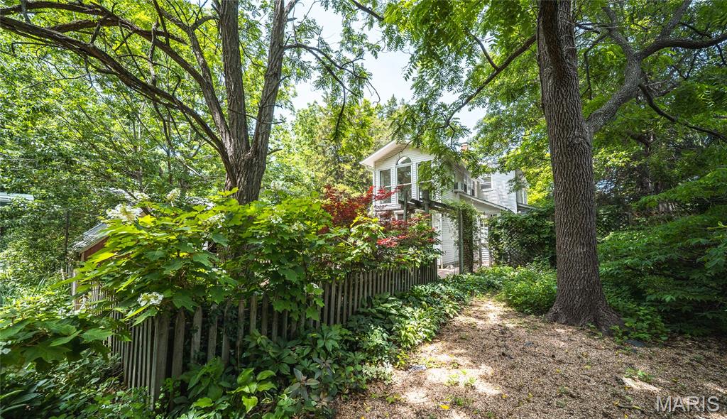 618 Salem Avenue