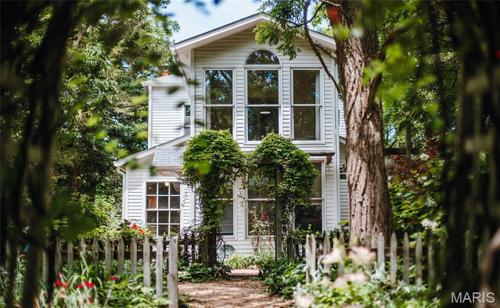 618 Salem Avenue