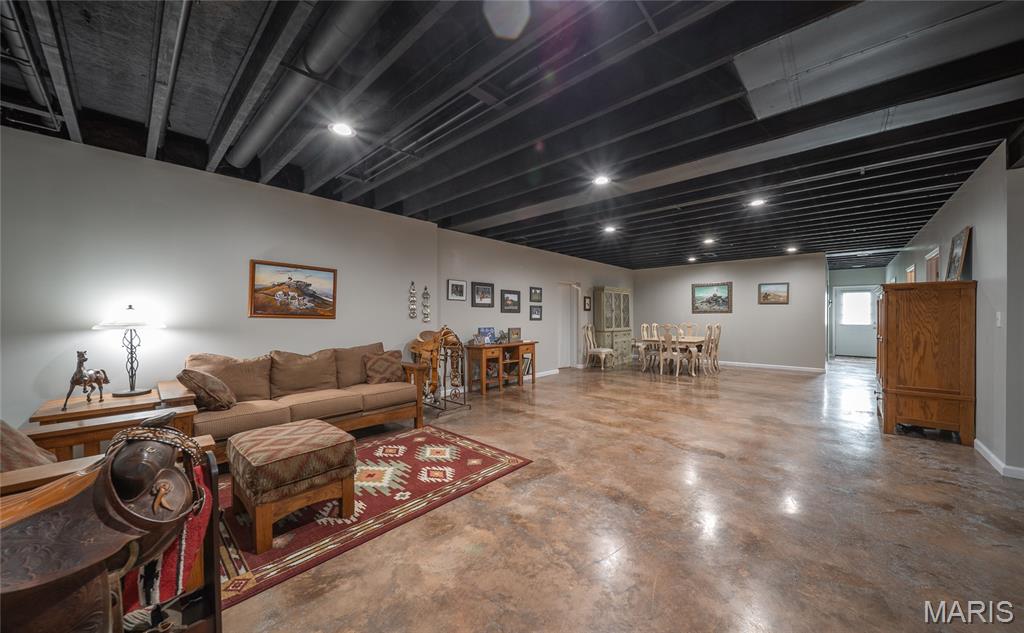 73 N Scott Road