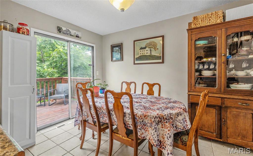 1303 Woodlawn Drive