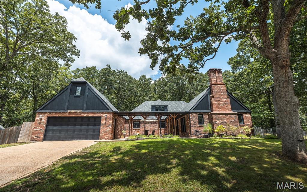 1723 Sanders Road