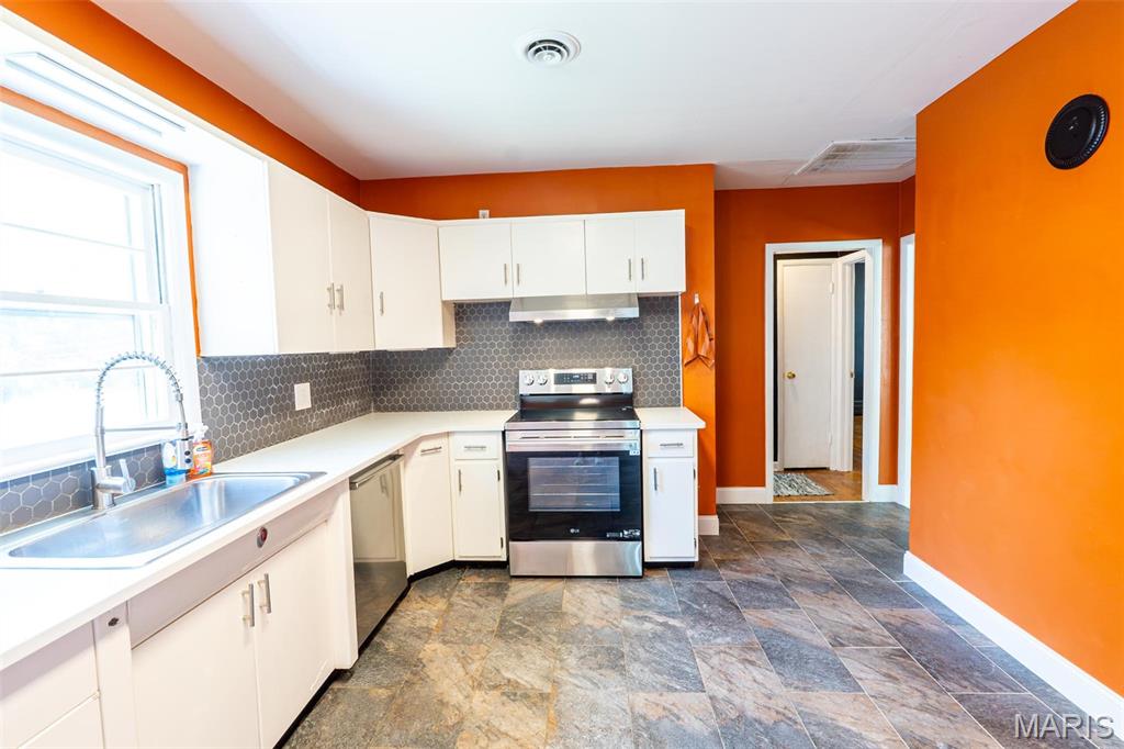 102 Poe Drive
