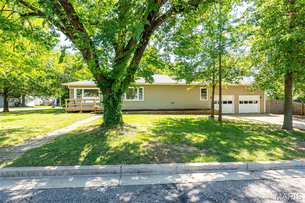102 Poe Drive