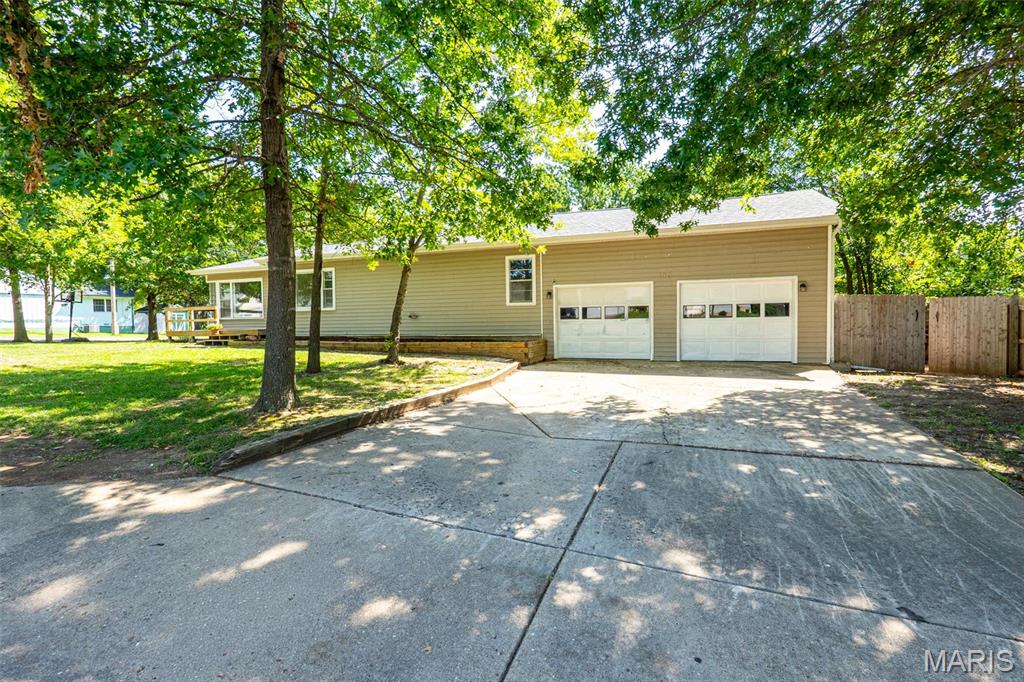 102 Poe Drive