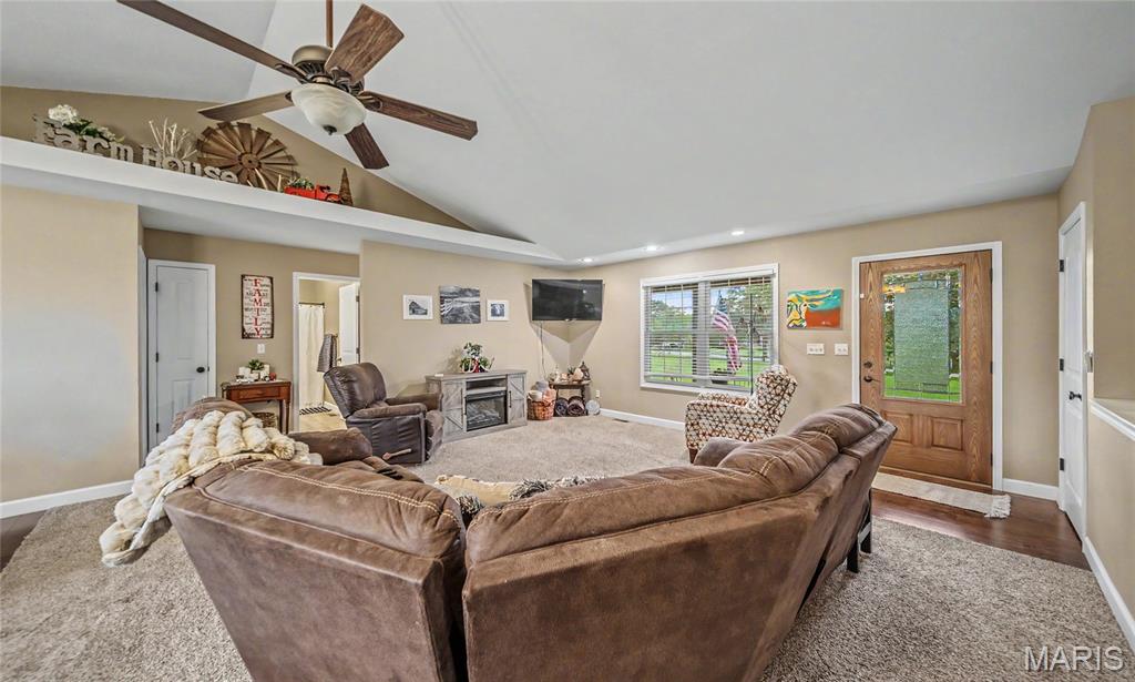 18960 County Road 1000