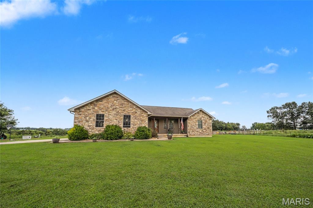 18960 County Road 1000