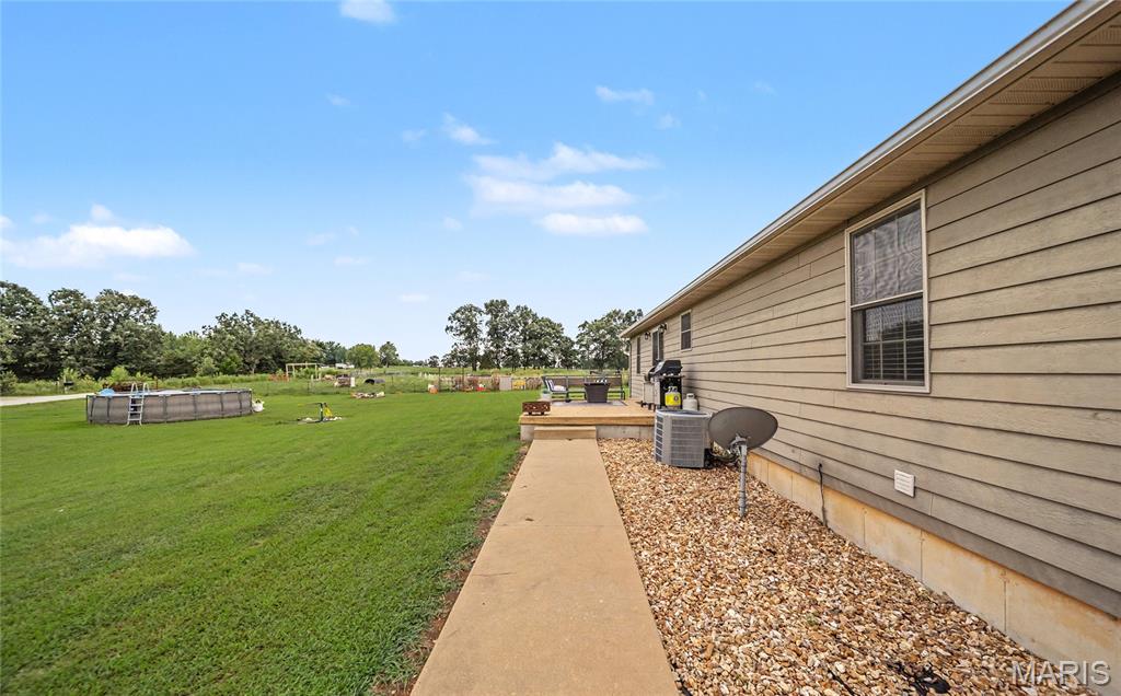 18960 County Road 1000