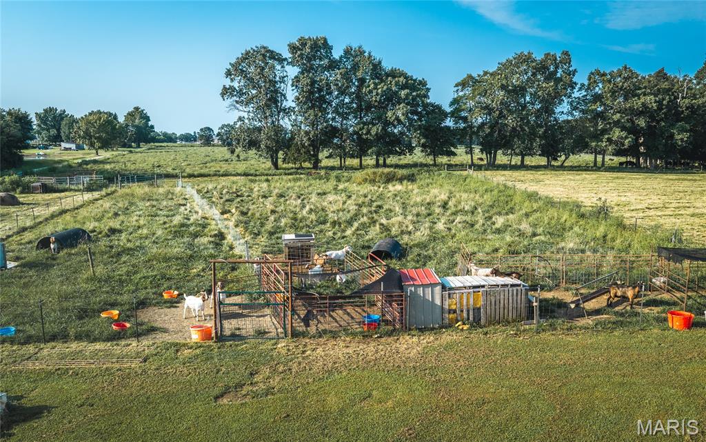 18960 County Road 1000