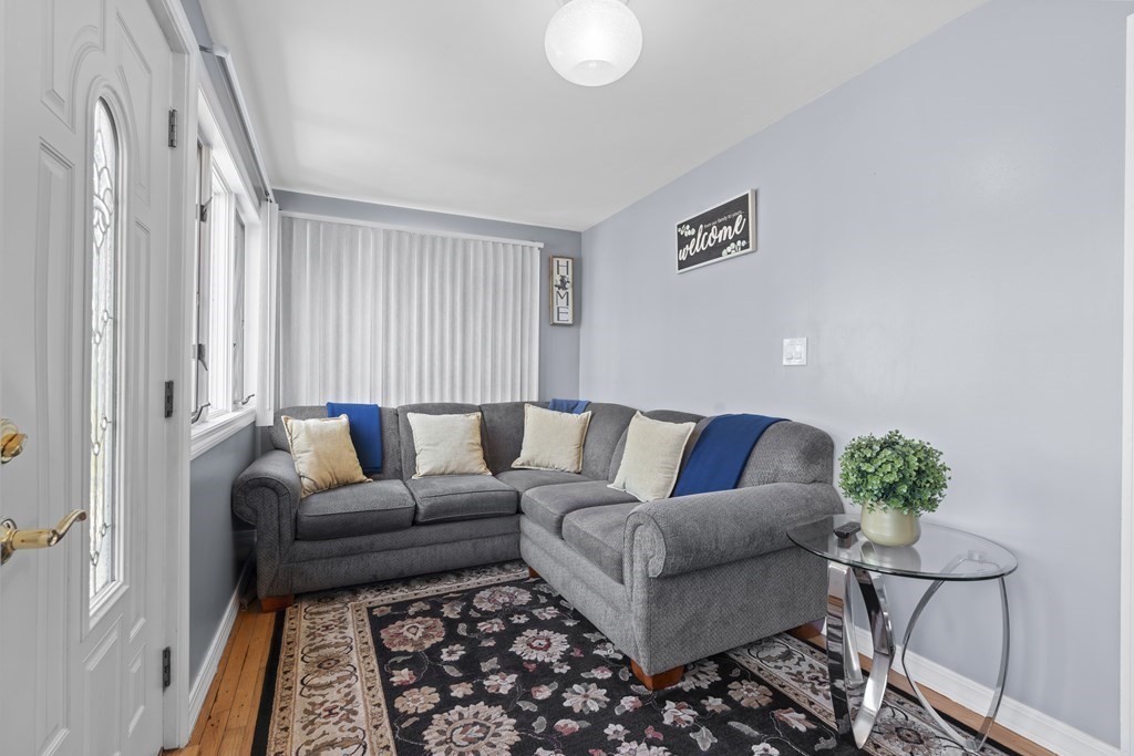 125 Charles Ave