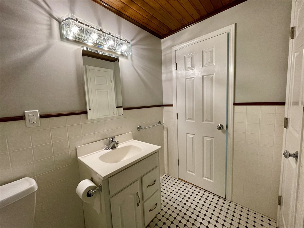 6 Willis St. # 1