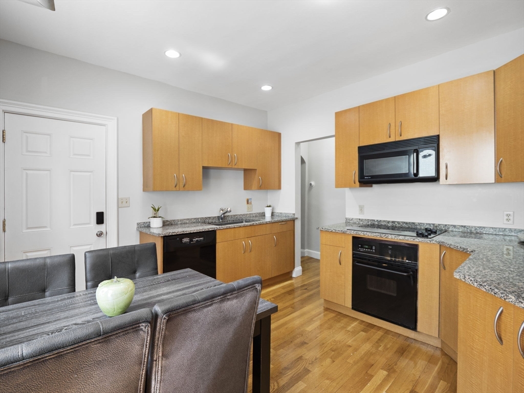 17 Kensington Park # 3