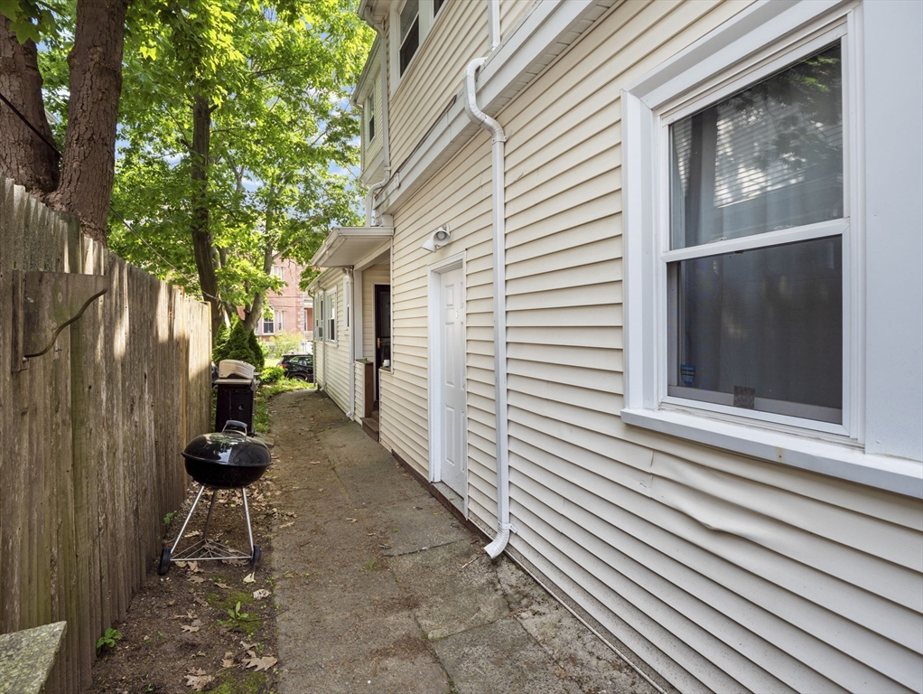17 Kensington Park # 3