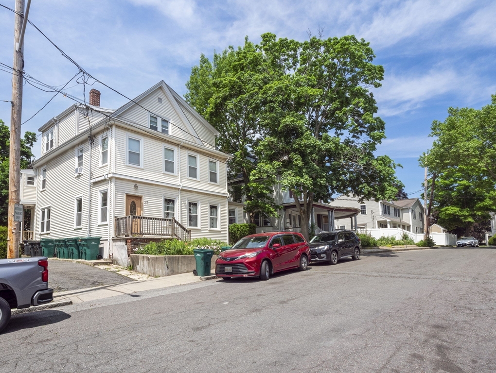 17 Kensington Park # 3