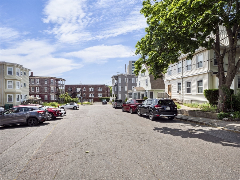 17 Kensington Park # 3