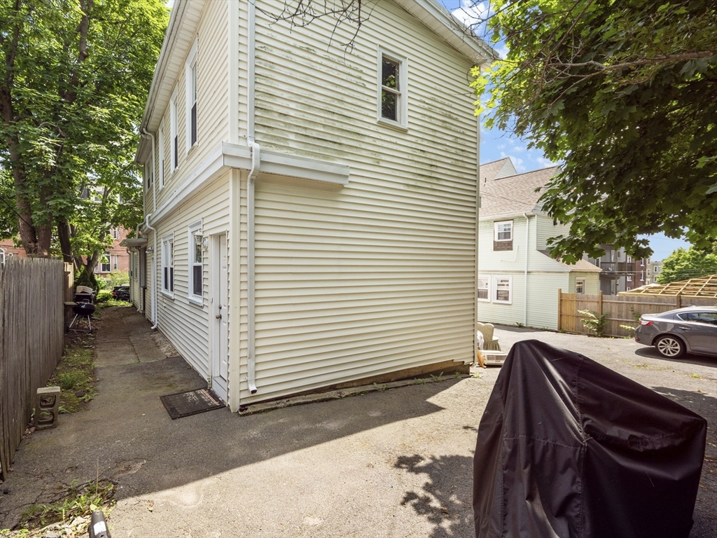 17 Kensington Park # 3