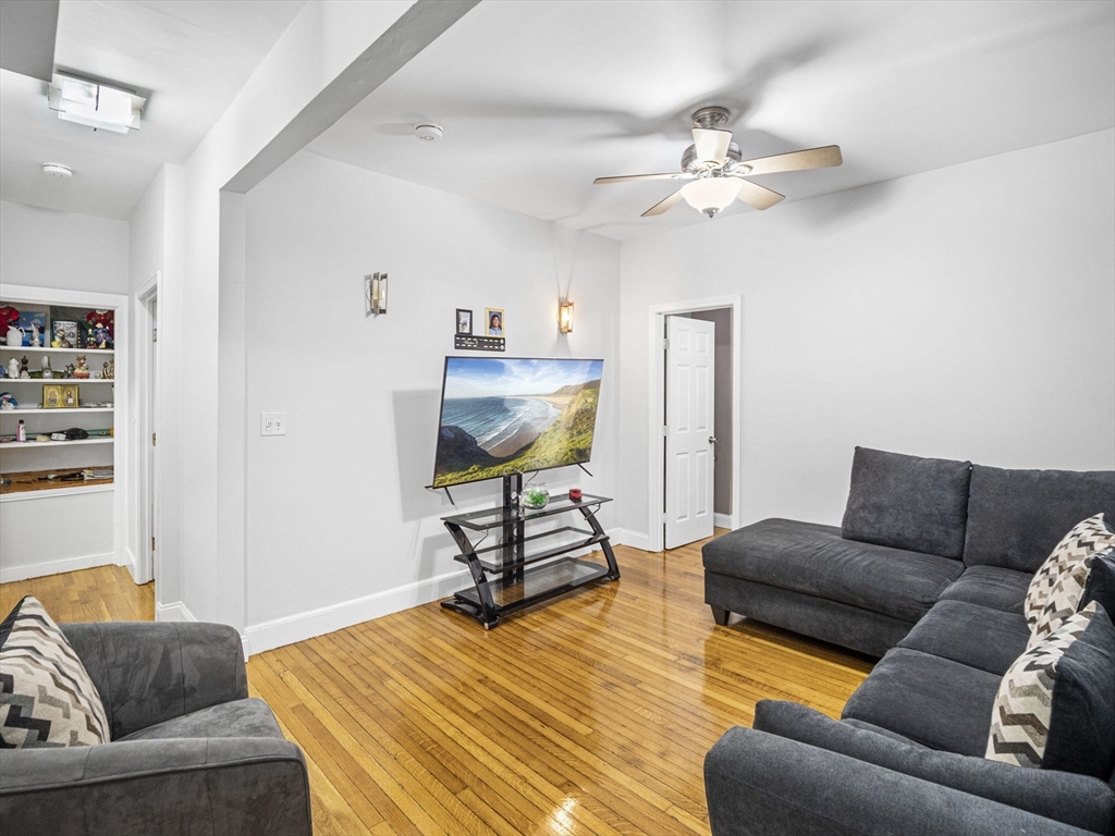 17 Kensington Park # 3