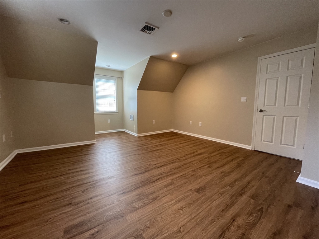 43 Brewster Rd # 43