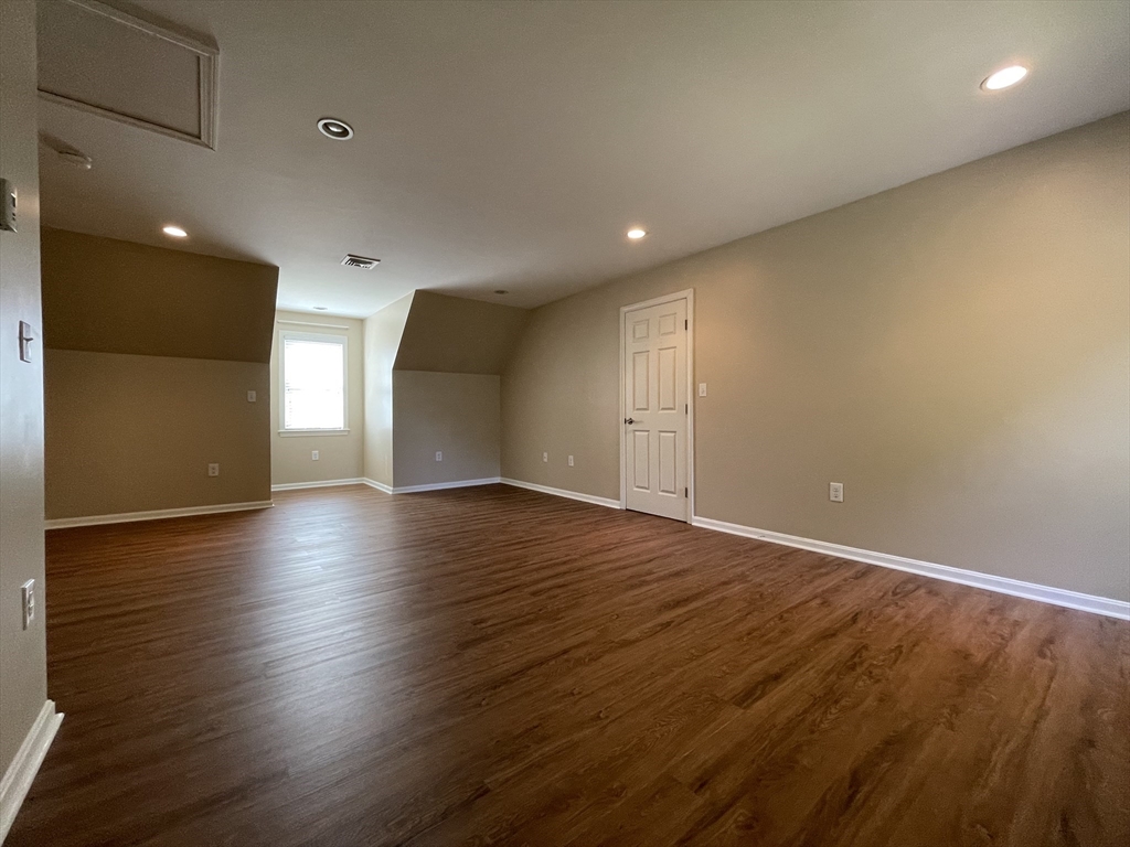 43 Brewster Rd # 43