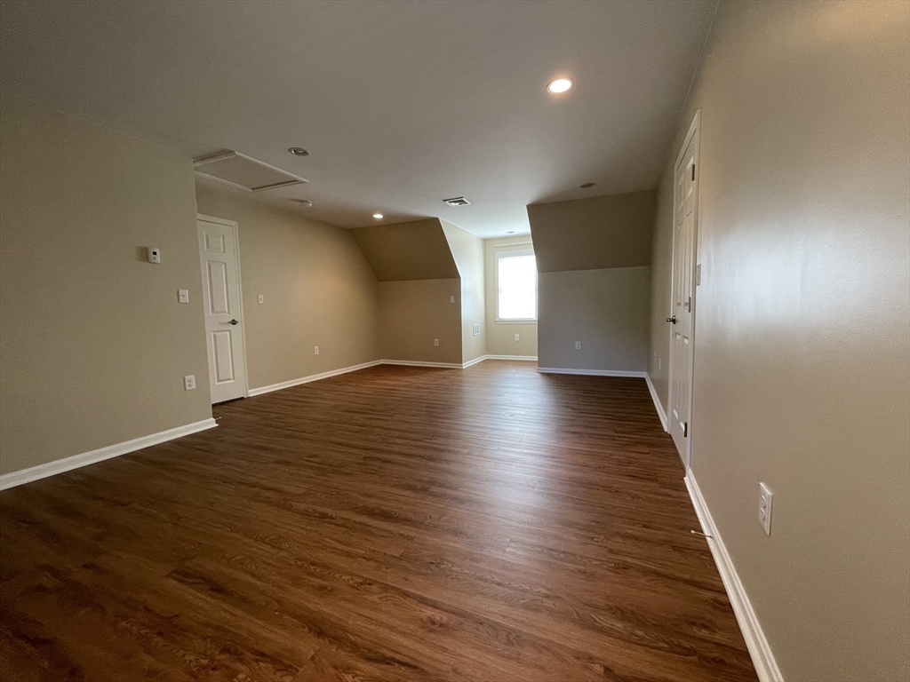 43 Brewster Rd # 43