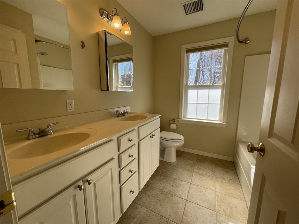 58 Brewster Rd # 58