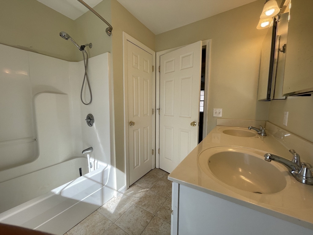 58 Brewster Rd # 58