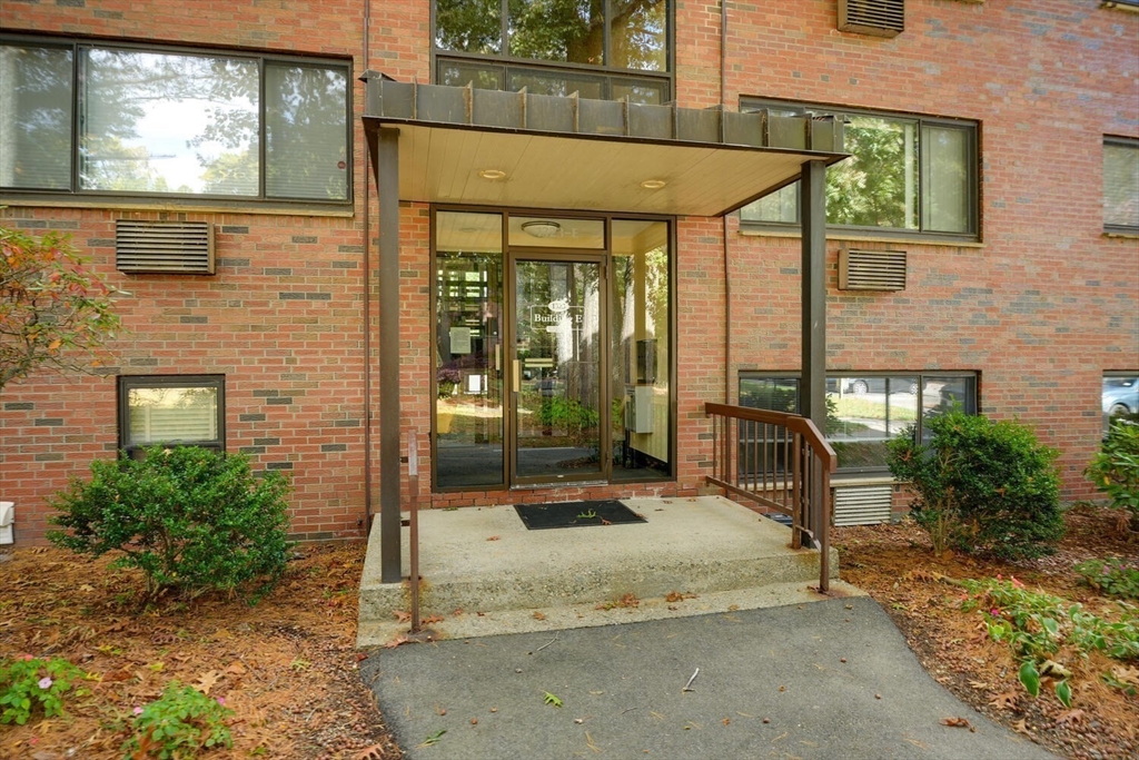 1323 Worcester Rd # E1