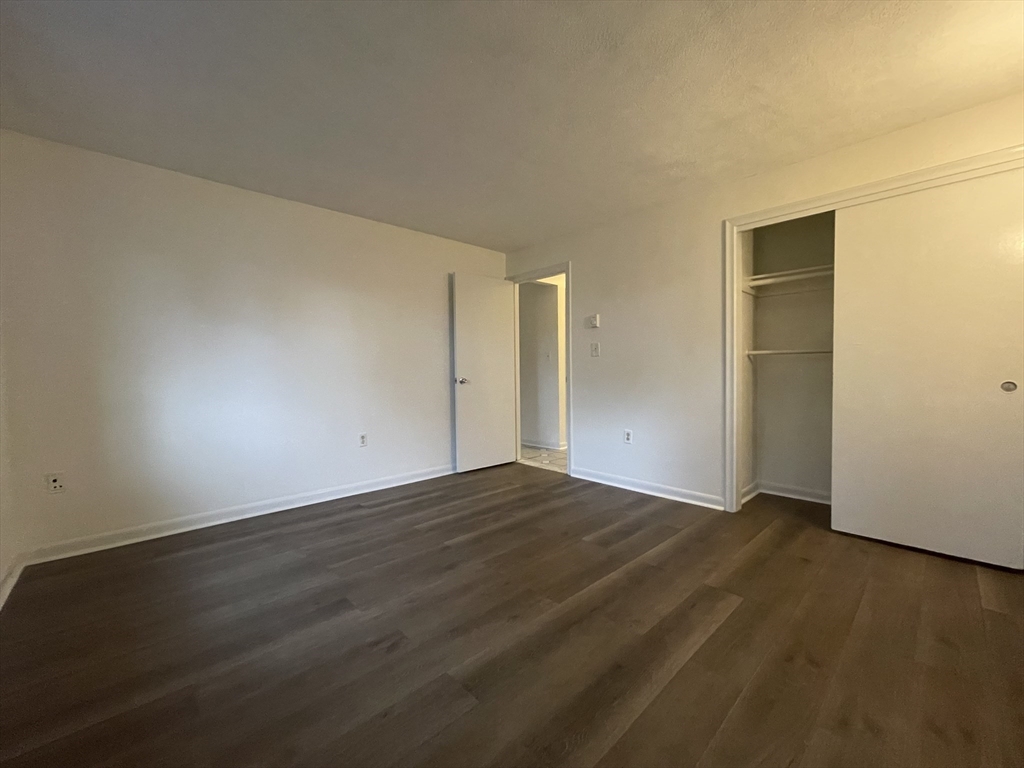 1323 Worcester Rd # E1