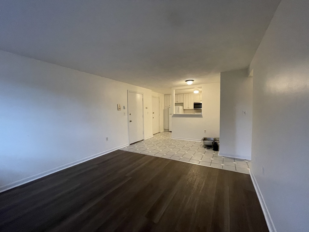 1323 Worcester Rd # E1