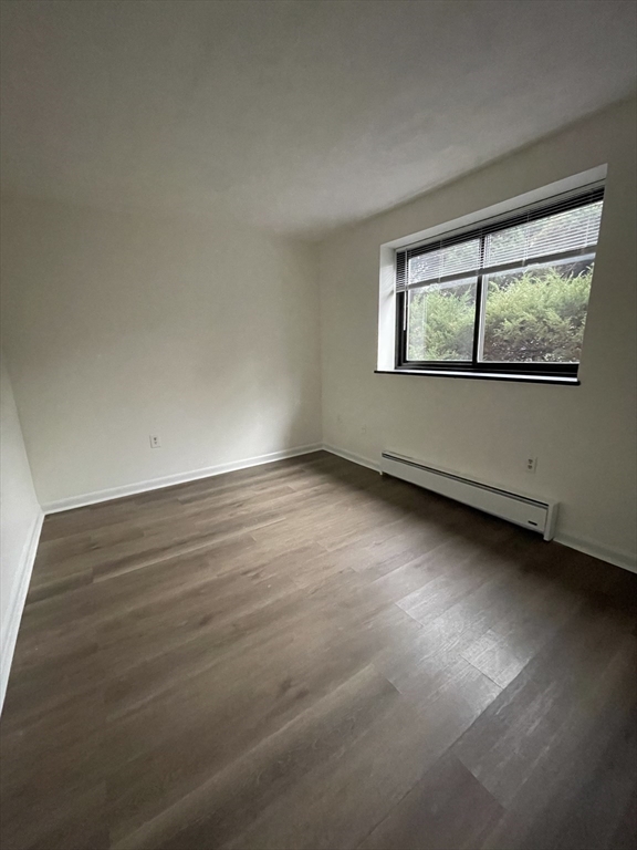 1323 Worcester Rd # E1