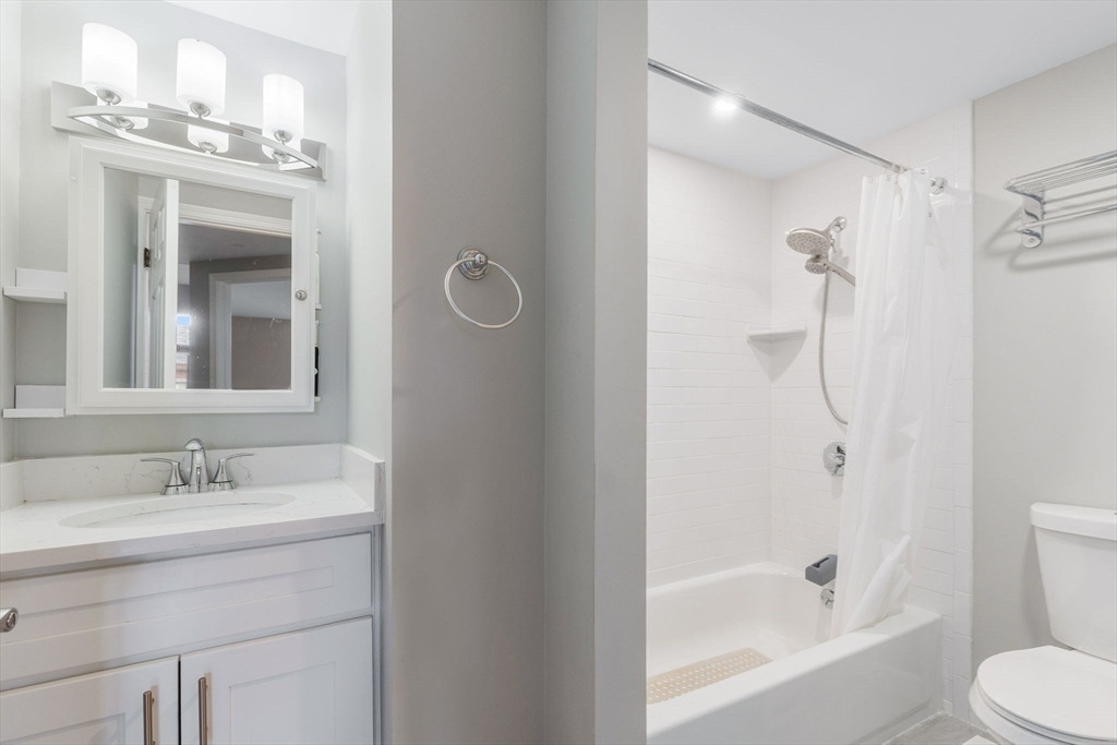 143 W Brookline St # 303