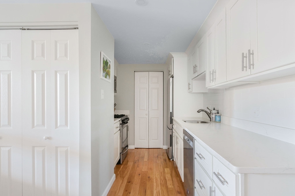 143 W Brookline St # 303