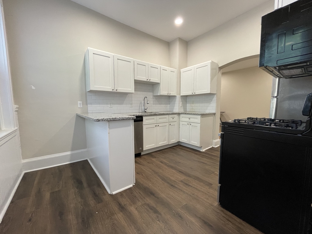 996 Chestnut Street # 1