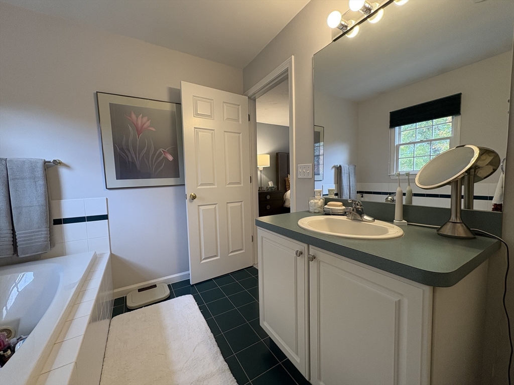 5 Autumn Lane # 0, Natick Unit: 0