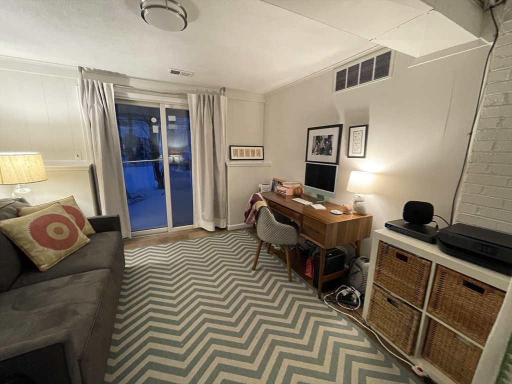 178 Beethoven Ave. Unit: -