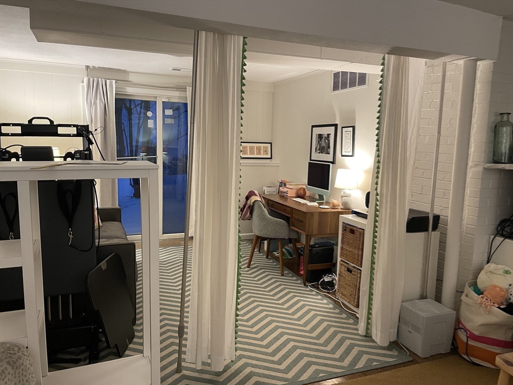 178 Beethoven Ave. Unit: -