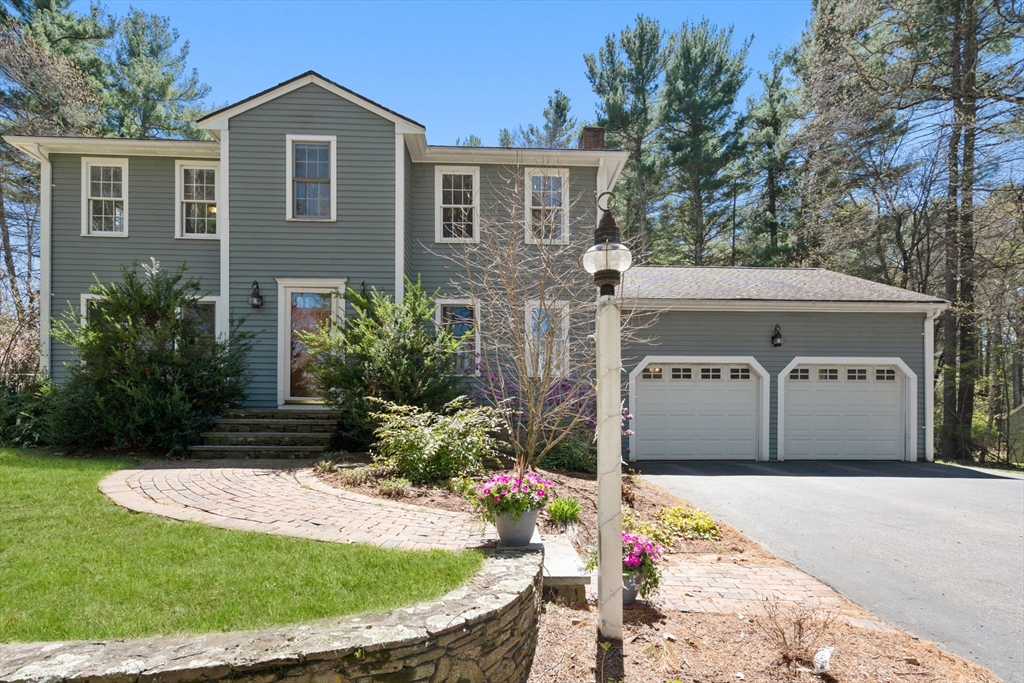43 Maple Street