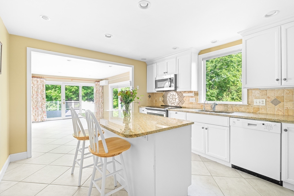 6 Crestview Dr