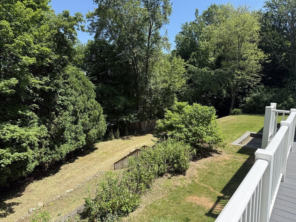 6 Crestview Dr