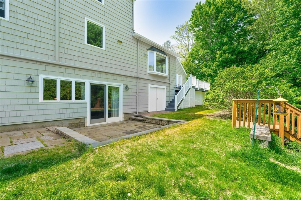 6 Crestview Dr