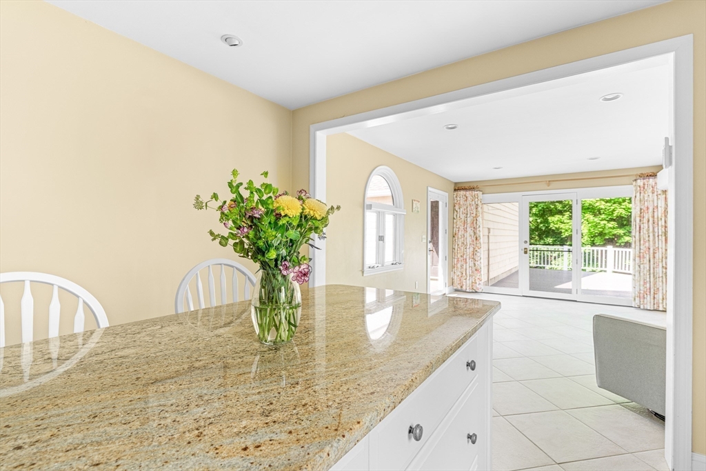 6 Crestview Dr