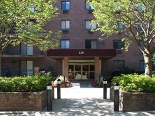 125 Pleasant # 608