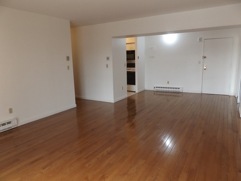 125 Pleasant # 608
