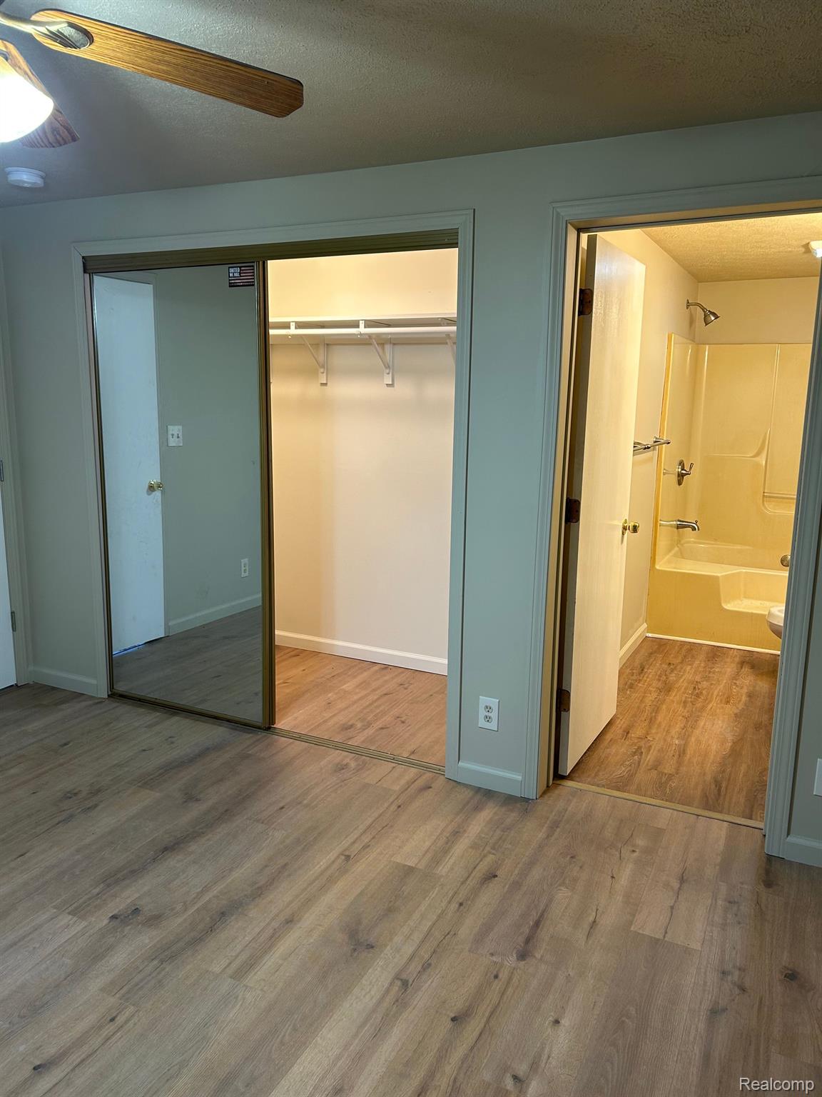 309 N 1ST Street