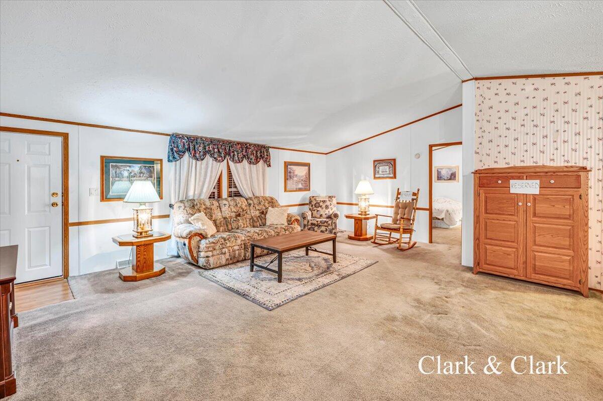 11400 Riverside Drive