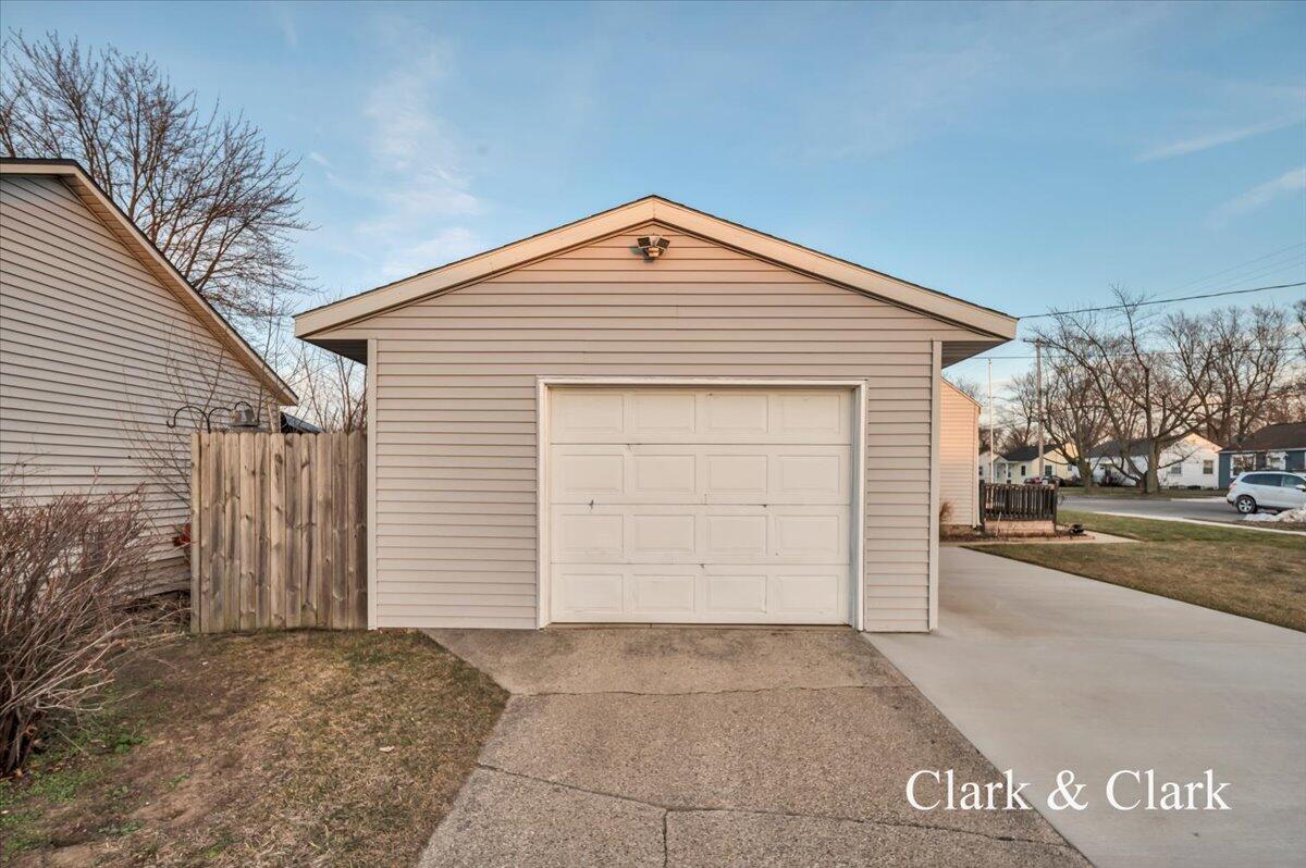 341 41st Street SW
