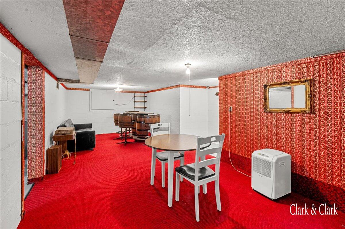 5868 Lake Michigan Drive