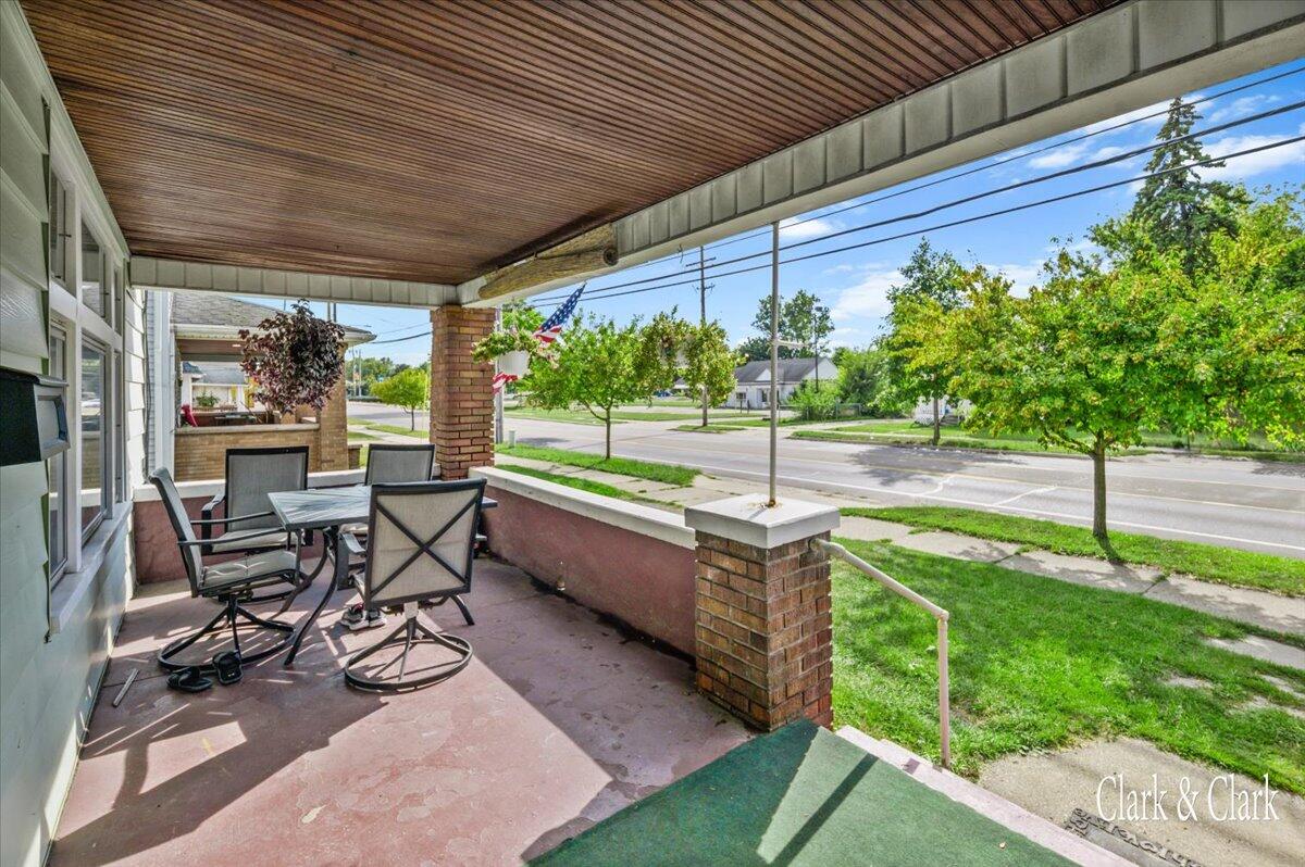 1642 Alpine Avenue NW