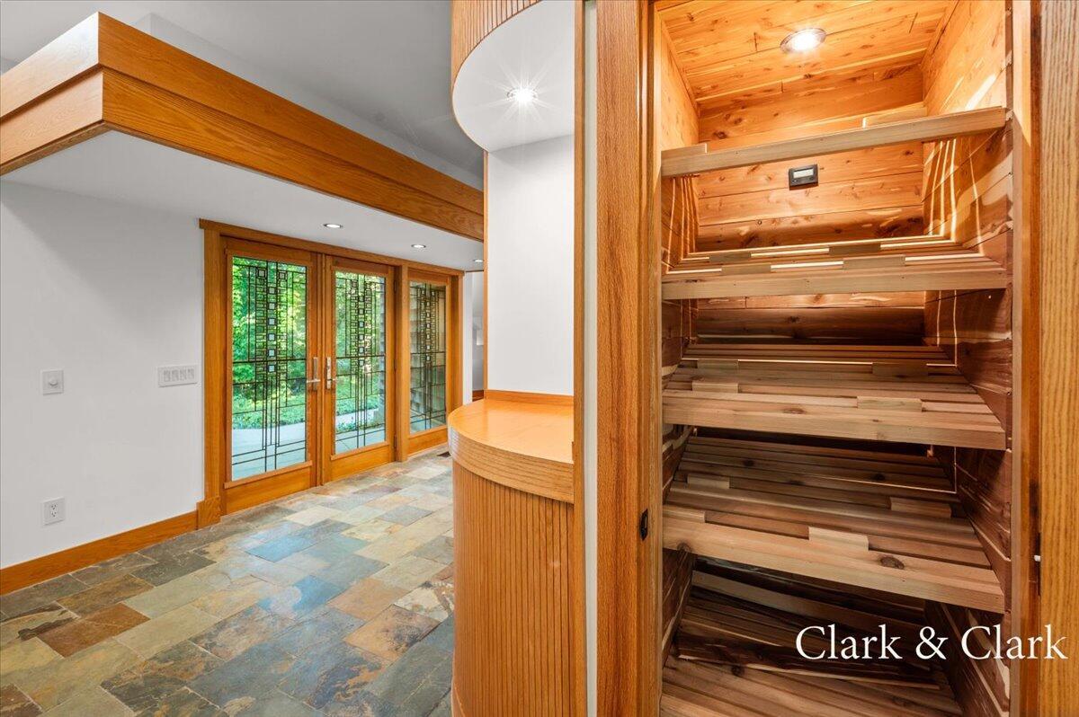 10115 Augusta Valley Court SE