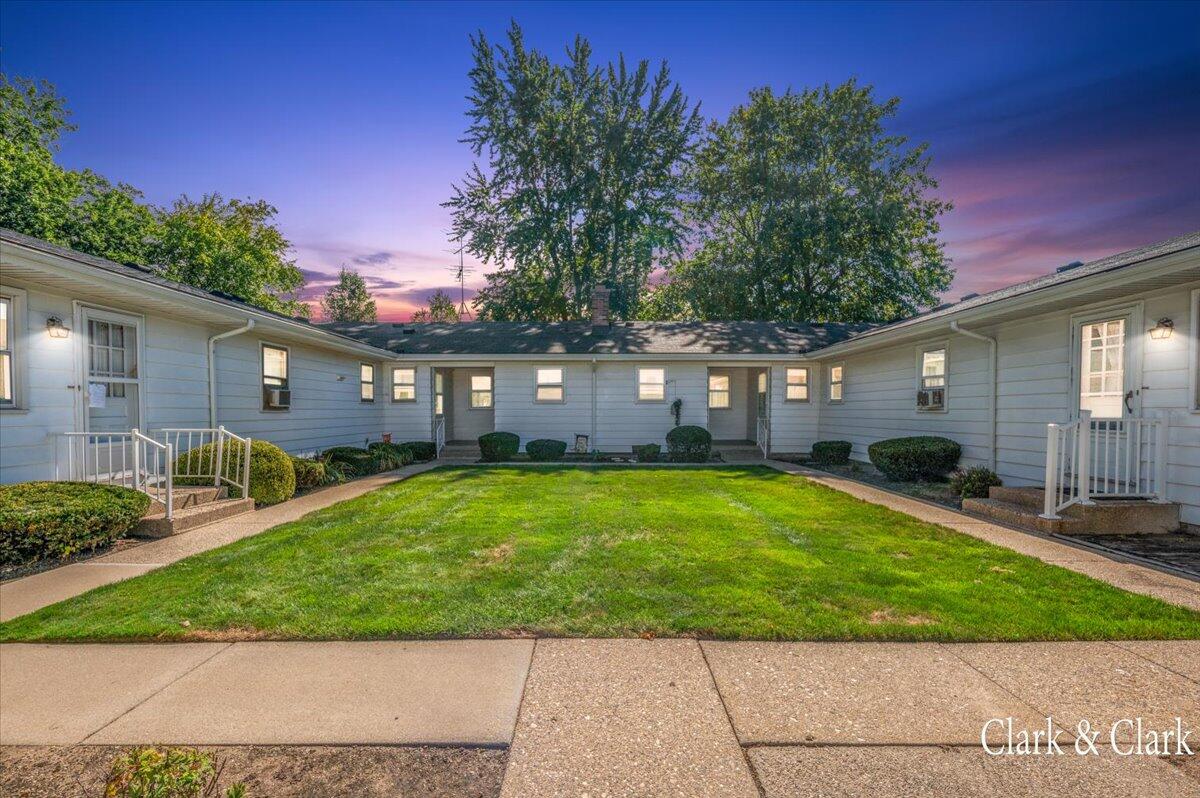 785 Andover Street SE, 8